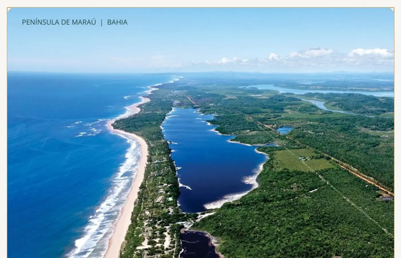 Mar e Lagoa do Cassange vistos do alto